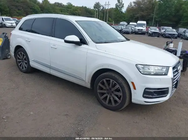 WA1LHAF70KD020125 2019 AUDI Q7 - Image 1