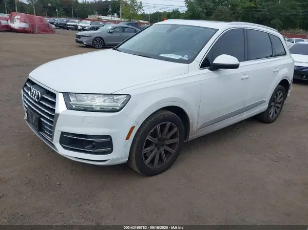 WA1LHAF70KD020125 2019 AUDI Q7 - Image 2