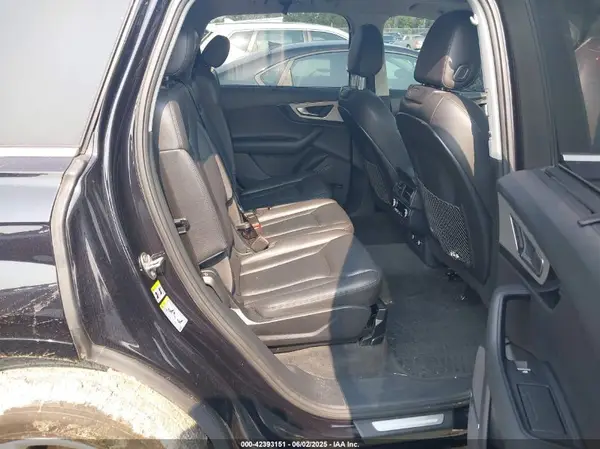 WA1LHAF70KD025261 2019 AUDI Q7 - Image 8