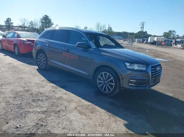 WA1LHAF70KD036597 2019 AUDI Q7 - Image 1