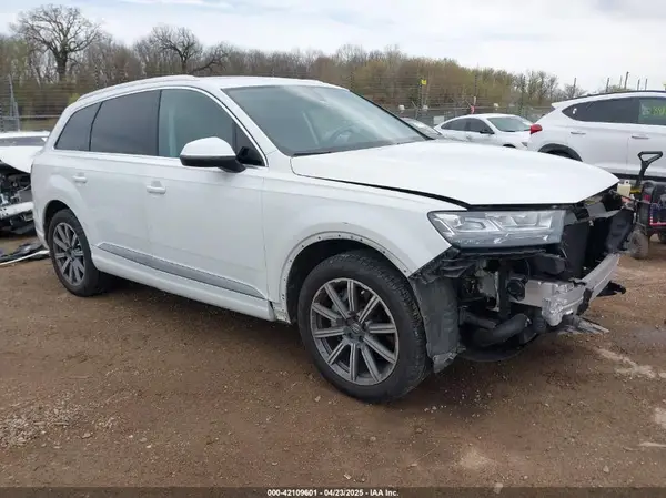 WA1LHAF70KD037443 2019 AUDI Q7 - Image 1