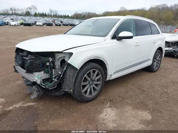 WA1LHAF70KD037443 2019 AUDI Q7 - Image 2