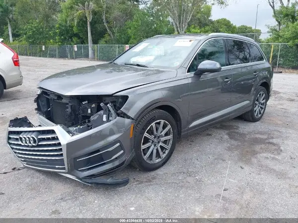 WA1LHAF70KD041959 2019 AUDI Q7 - Image 2