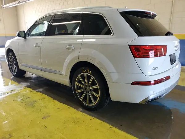 WA1LHAF70KD042836 2019 AUDI Q7 - Image 2