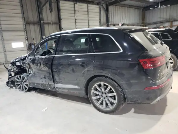 WA1LHAF70KD043713 2019 AUDI Q7 - Image 2