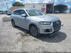 WA1LHAF70KD044876 2019 AUDI Q7
