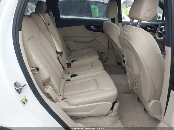 WA1LHAF71HD051733 2017 AUDI Q7 - Image 8