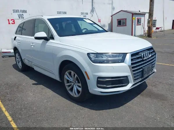 WA1LHAF71HD058018 2017 AUDI Q7 - Image 1