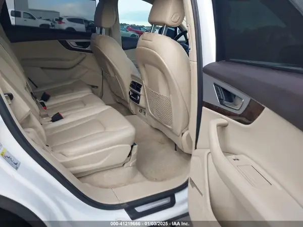 WA1LHAF71JD031195 2018 AUDI Q7 - Image 8