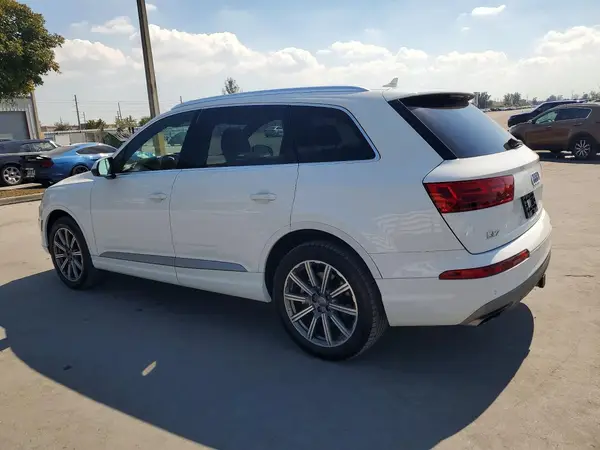 WA1LHAF71JD031312 2018 AUDI Q7 - Image 2