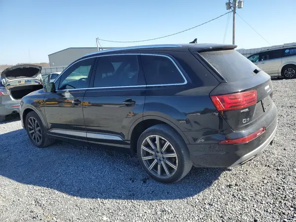 WA1LHAF71JD031696 2018 AUDI Q7 - Image 2
