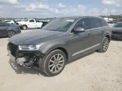 WA1LHAF71JD040382 2018 AUDI Q7