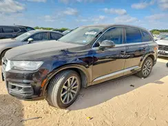 WA1LHAF71JD045677 2018 AUDI Q7