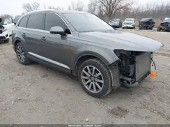 WA1LHAF71JD048885 2018 AUDI Q7