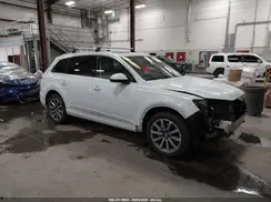 WA1LHAF71JD054976 2018 AUDI Q7