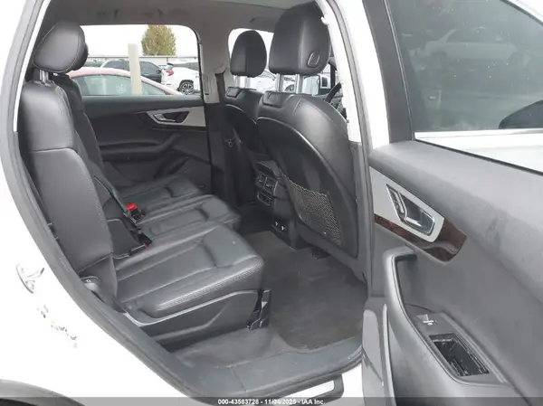 WA1LHAF71KD018612 2019 AUDI Q7 - Image 8
