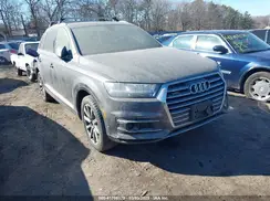 WA1LHAF71KD019114 2019 AUDI Q7