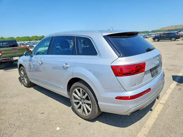 WA1LHAF71KD022904 2019 AUDI Q7 - Image 2
