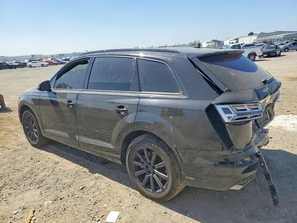 WA1LHAF71KD023874 2019 AUDI Q7 - Image 2