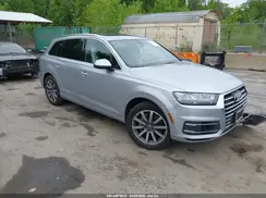WA1LHAF71KD030520 2019 AUDI Q7