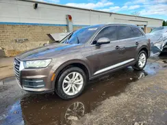 WA1LHAF71KD035670 2019 AUDI Q7