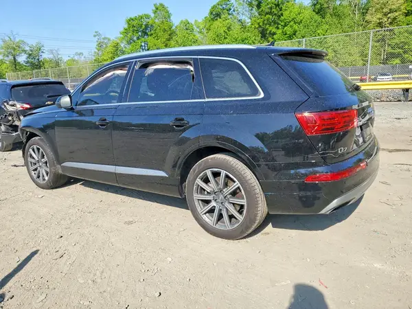 WA1LHAF71KD037516 2019 AUDI Q7 - Image 2