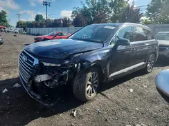 WA1LHAF72JD015233 2018 AUDI Q7