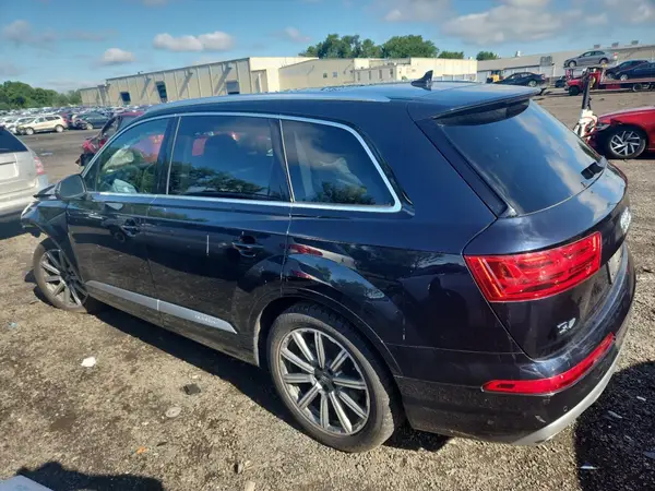 WA1LHAF72JD015233 2018 AUDI Q7 - Image 2
