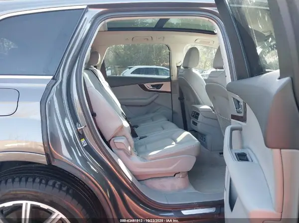 WA1LHAF72JD046546 2018 AUDI Q7 - Image 8