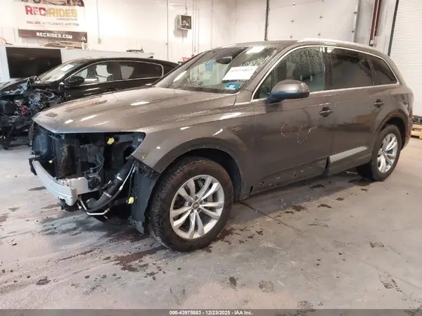 WA1LHAF72JD047969 2018 AUDI Q7 - Image 2