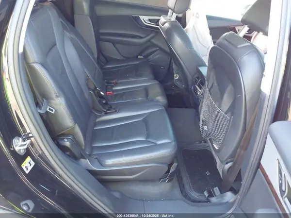 WA1LHAF72KD019087 2019 AUDI Q7 - Image 8