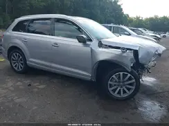 WA1LHAF72KD024127 2019 AUDI Q7