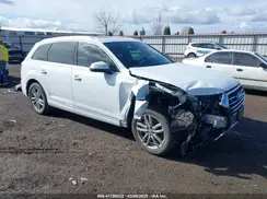 WA1LHAF72KD026363 2019 AUDI Q7