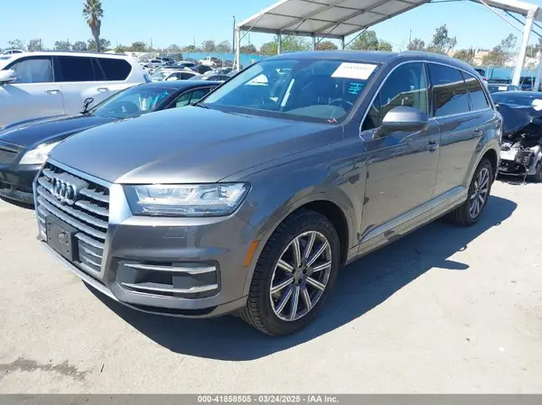 WA1LHAF72KD029439 2019 AUDI Q7 - Image 2