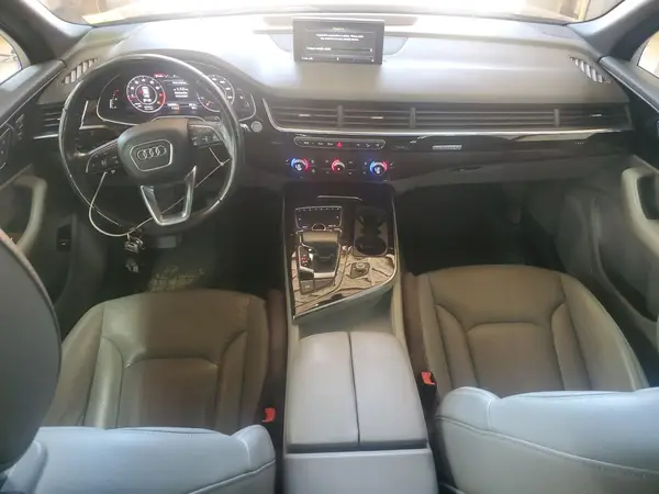 WA1LHAF73HD049269 2017 AUDI Q7 - Image 8
