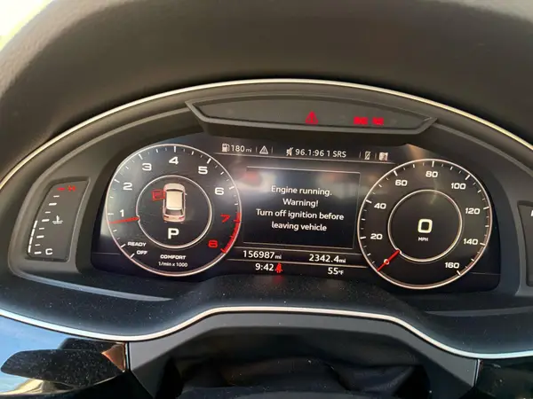 WA1LHAF73HD051328 2017 AUDI Q7 - Image 8