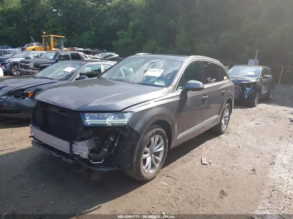 WA1LHAF73JD033319 2018 AUDI Q7 - Image 2