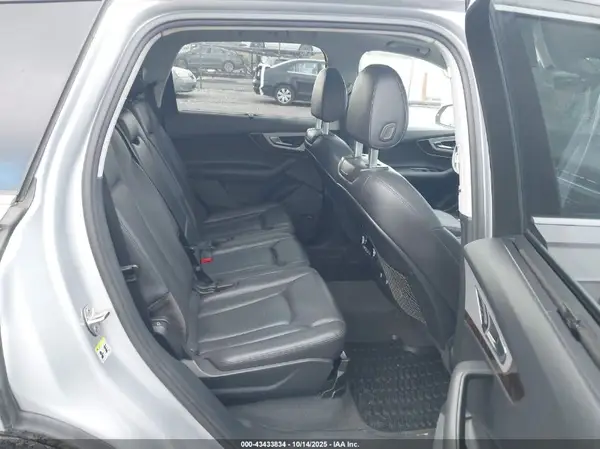 WA1LHAF73JD035278 2018 AUDI Q7 - Image 8