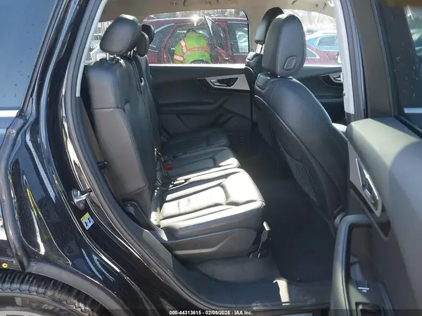 WA1LHAF73KD028073 2019 AUDI Q7 - Image 8