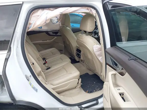 WA1LHAF73KD030714 2019 AUDI Q7 - Image 8