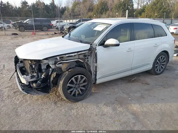 WA1LHAF73KD040269 2019 AUDI Q7 - Image 2
