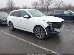 WA1LHAF73KD043611 2019 AUDI Q7