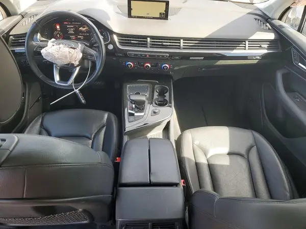 WA1LHAF74HD039060 2017 AUDI Q7 - Image 8