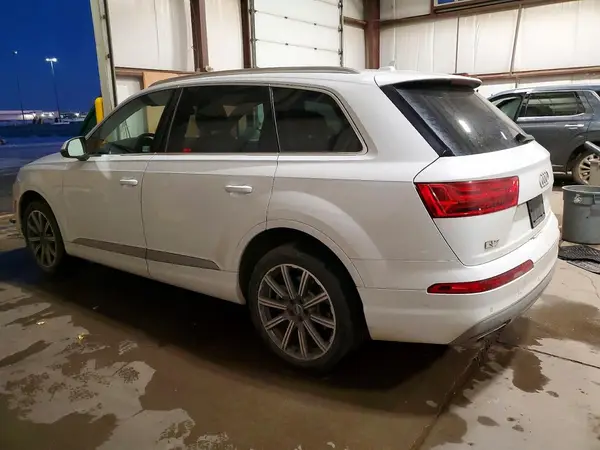 WA1LHAF74HD049703 2017 AUDI Q7 - Image 2