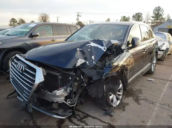 WA1LHAF74HD049832 2017 AUDI Q7 - Image 2