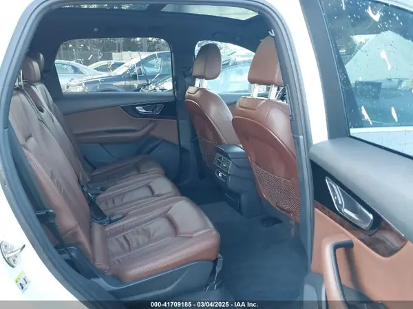 WA1LHAF74HD051144 2017 AUDI Q7 - Image 8