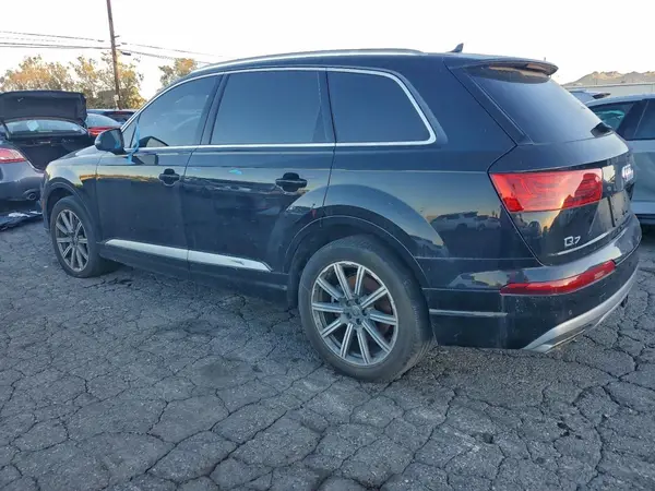 WA1LHAF74HD058109 2017 AUDI Q7 - Image 2