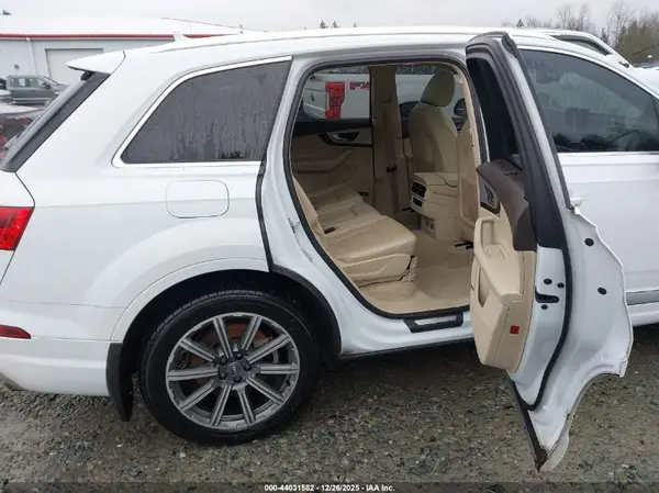 WA1LHAF74JD002452 2018 AUDI Q7 - Image 8