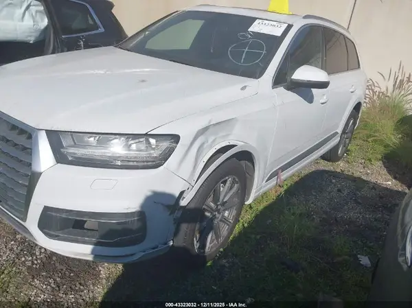 WA1LHAF74JD040604 2018 AUDI Q7 - Image 2