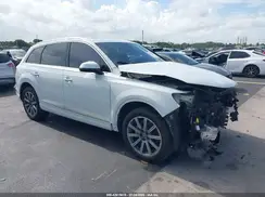 WA1LHAF74JD044653 2018 AUDI Q7